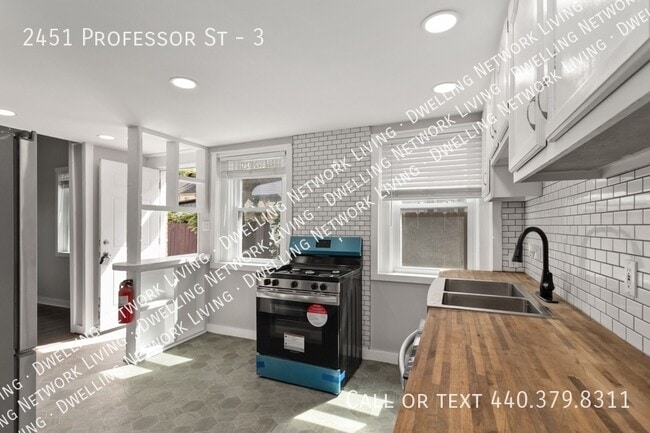 Photo - 2451 Professor St Unit 3