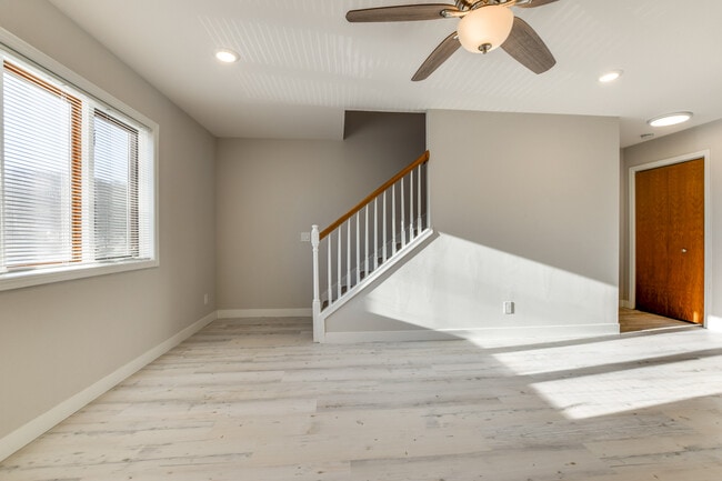 Photo - 10-63 Sinykin Cir