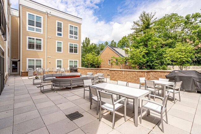 Photo - 1 bedroom 1 bathroom condo available immed...