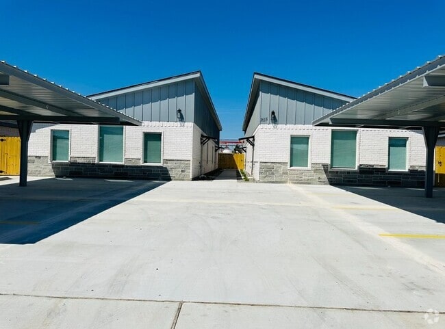 Building Photo - 1618 Playa Dr Rental