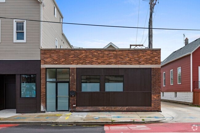 Building Photo - 3121 N California Ave Unit SF Rental