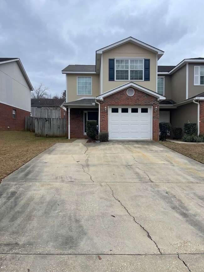 Building Photo - 212 Foxchase Ln Unit 212 Foxhase Lane