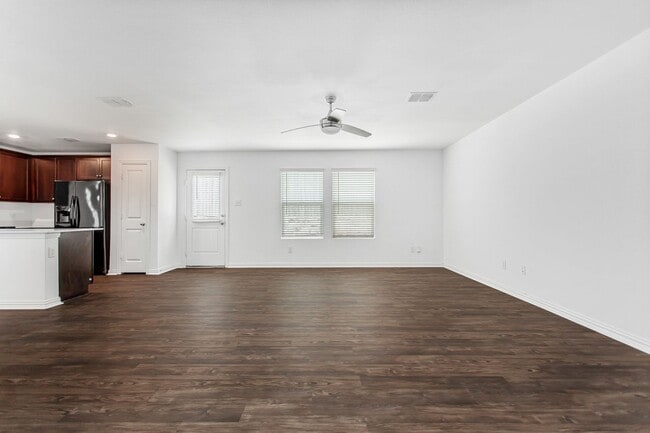 9213 Marilyn Pl
