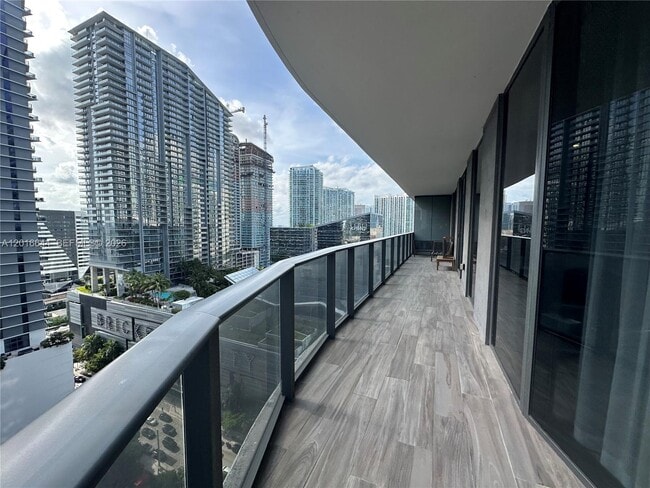 Photo - 801 S Miami Ave