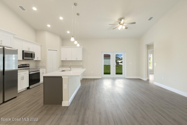 Photo - 396 Brandt Ave NE