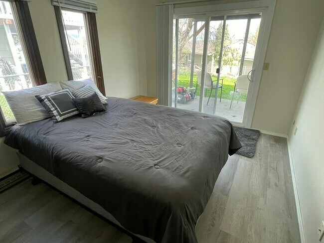 Photo - 2306 55th St