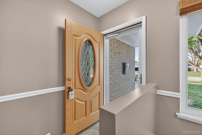 Photo - 11223 Hemlock Dr