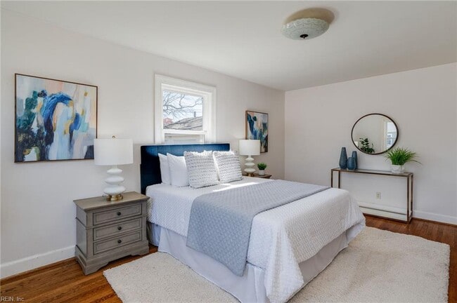 Photo - 501 Sussex Dr Unit 1