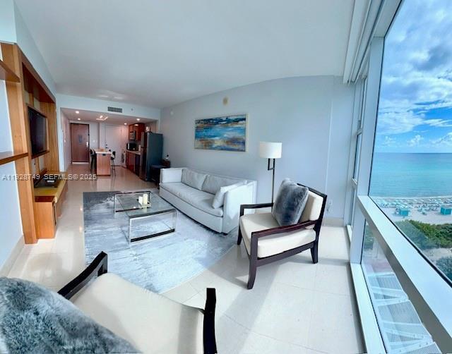 Photo - 6801 Collins Ave Unidad 718