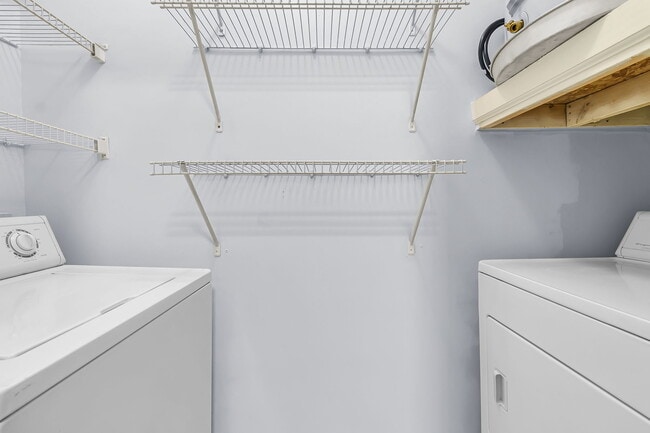 Photo - 1600 Long Grove Dr Unit 513,  1