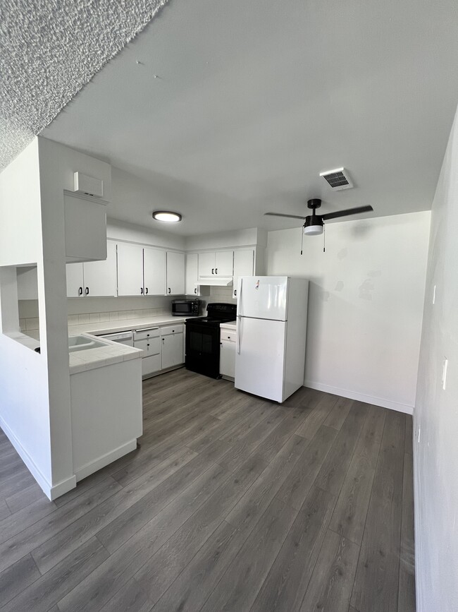 Photo - 7905 Agnes Ave Unidad AGNES #4 Rental