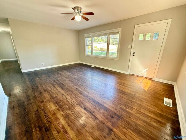 Photo - 117 Meadow Dr