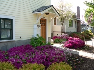 Photo - 350 NW Polk Ave Unit Garage Mahal