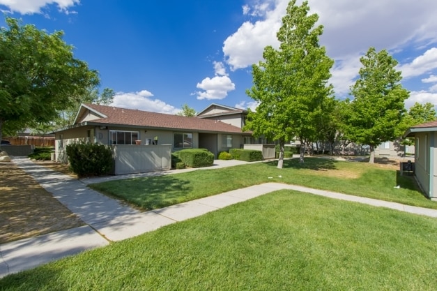 Photo - Highland Manor Apartments