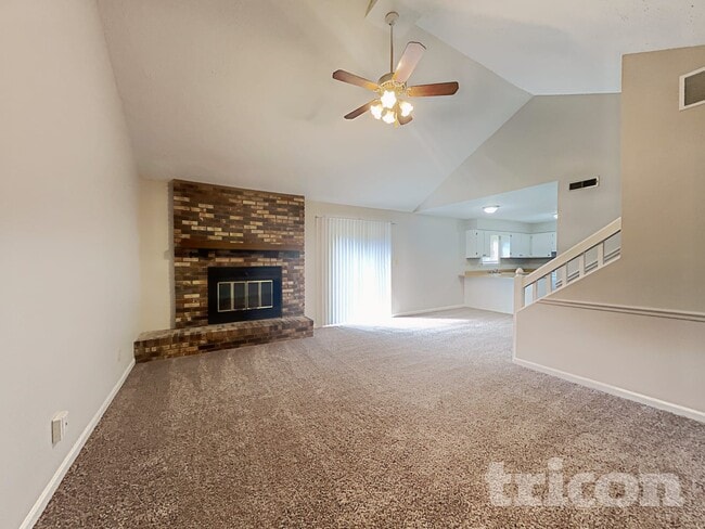 Photo - 572 San Ricardo Dr