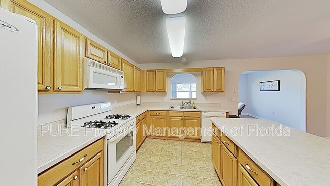 Photo - 9911 SW 96th St