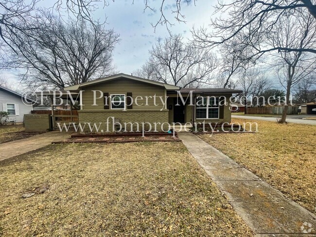 Building Photo - 200 Pensacola Ave Rental