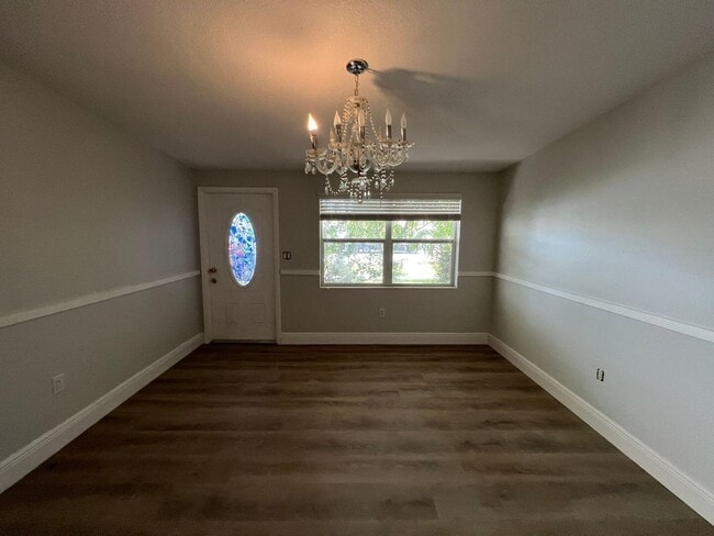 Photo - 6511 Seminole Dr