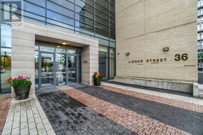 Photo - 36 Lisgar St Unit 728 W