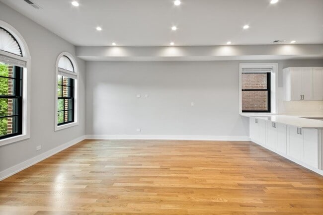 Photo - 3 bedroom in Chicago IL 60642 Unit 3