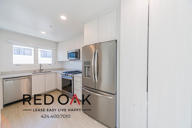 847 S Sherbourne Dr Unit 10
