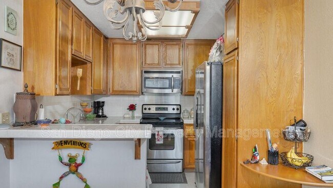 Photo - 5765 Friars Rd