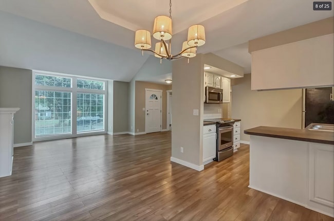 Photo - Updated 3 Bedroom Home In Wonderful South ...