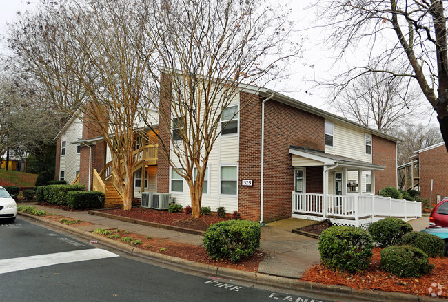 Building Photo - West Downs Apartments