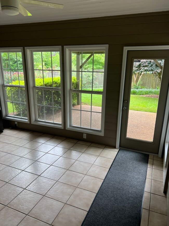 Photo - Nice 3 Bedroom 2 Bath Available Now! Schedule your Showing and Apply Today!