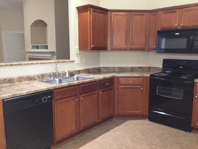 Photo - 1586 Wynne Grove Rd