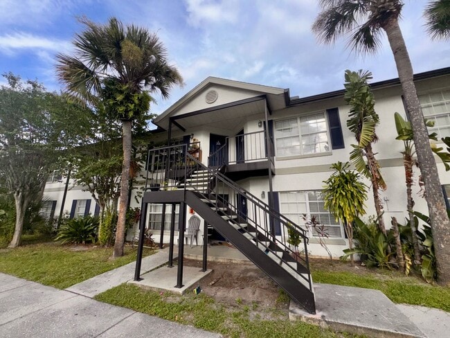 Building Photo - 3651 N Goldenrod Rd Unit 206 A Rental