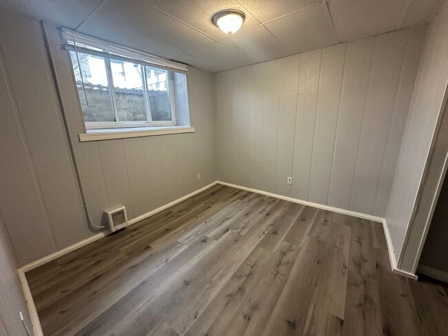 Photo - Cozy Cap Hill Studio Unit in Beautiful Converted Mansion- Great Location! Shared Yard!
