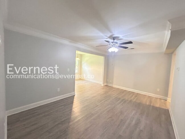 Photo - Modern 3-Bedroom Home in a Walkable, Bike-Friendly Community / Pet Friendly
