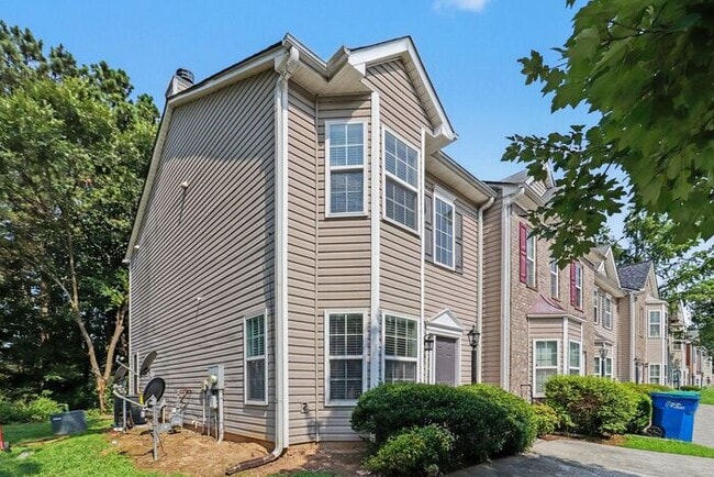 Photo - Exceptional 2BR/2.5BA End Unit Townhome in College Park!