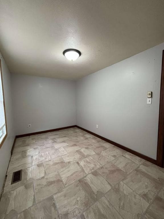 Photo - 2494 N Grandview Dr