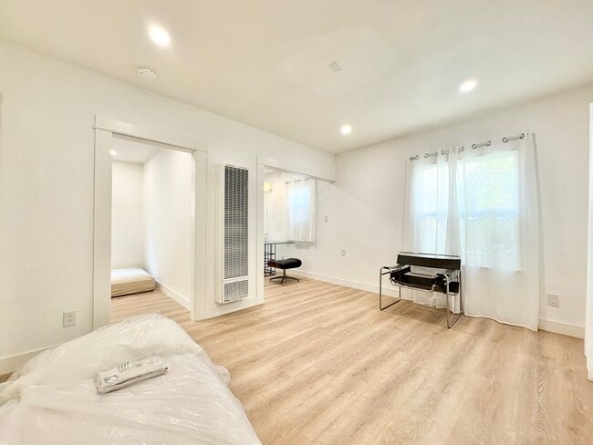 Photo - 2816 Arizona Ave Unit 3