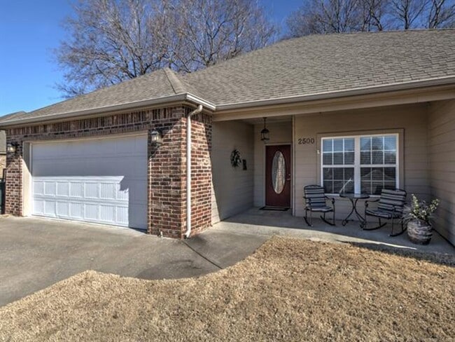 Photo - Located On The West Side Of Claremore - Provides Commuting To Work, Shopping, Schools & Restauran...