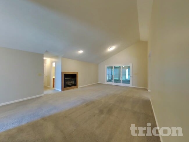 Photo - 3014 Silver Fox Dr