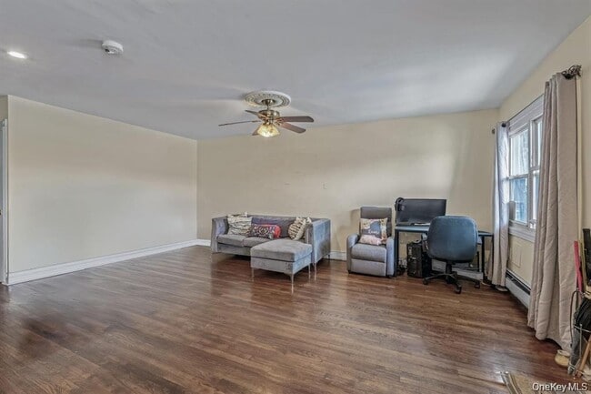 Photo - 10406 Avenue L