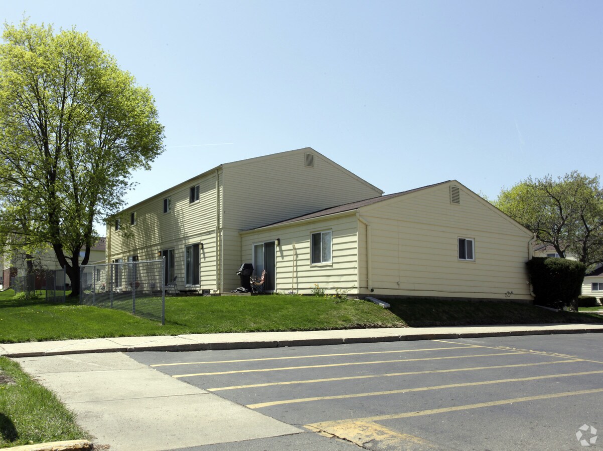 Photo - Walton Park Manor Cooperative