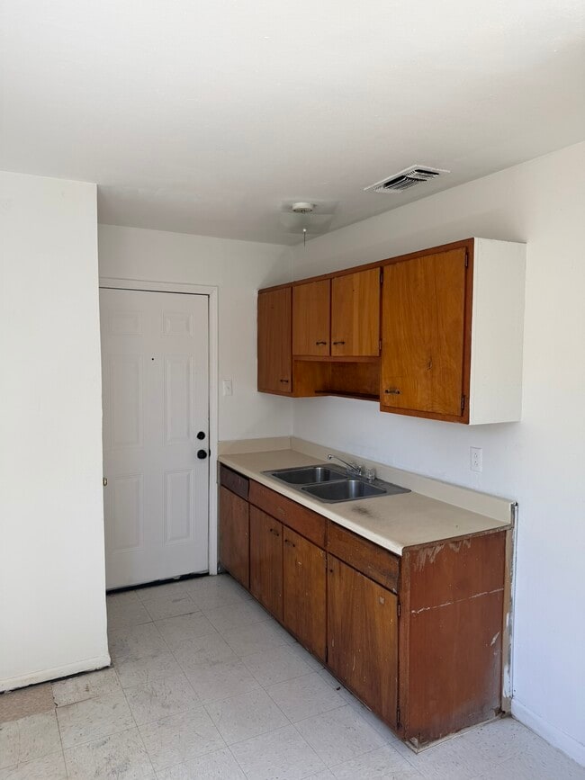 Photo - 8500 Barranca Ave