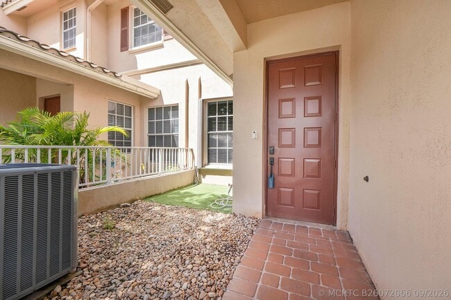 3505 Lakeside Dr