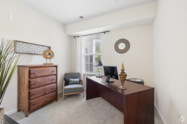 Driftwood - 2BR, 2BA - 1,032SF - Second Bedroom