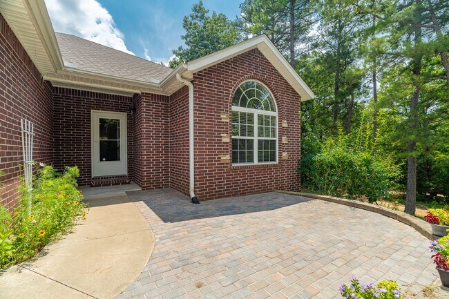 Photo - Immaculate 3 Bedroom Bella Vista Home! Amazing back patio!