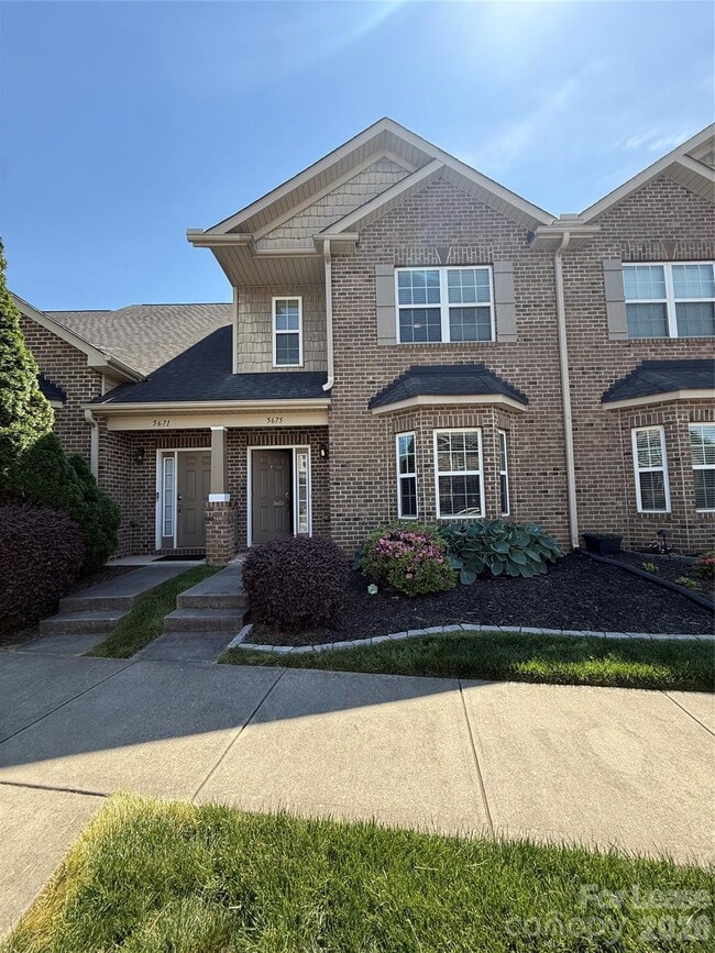 Building Photo - 5675 Stafford Rd