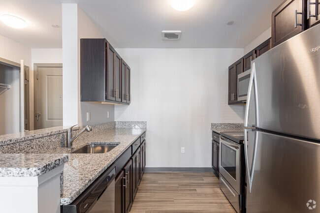 1BR, 1BA