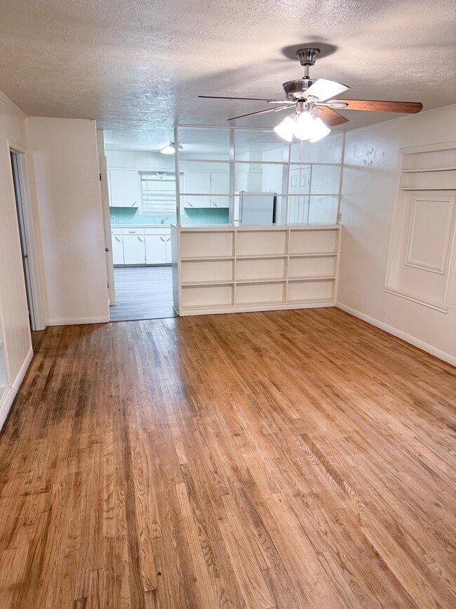 Photo - 1203 Batts St