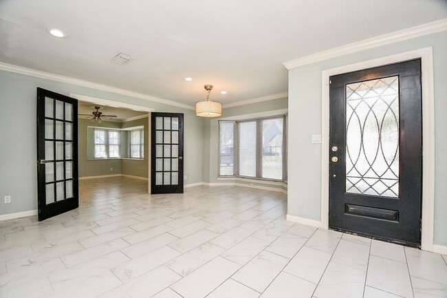 Photo - 15711 Pine Mountain Dr