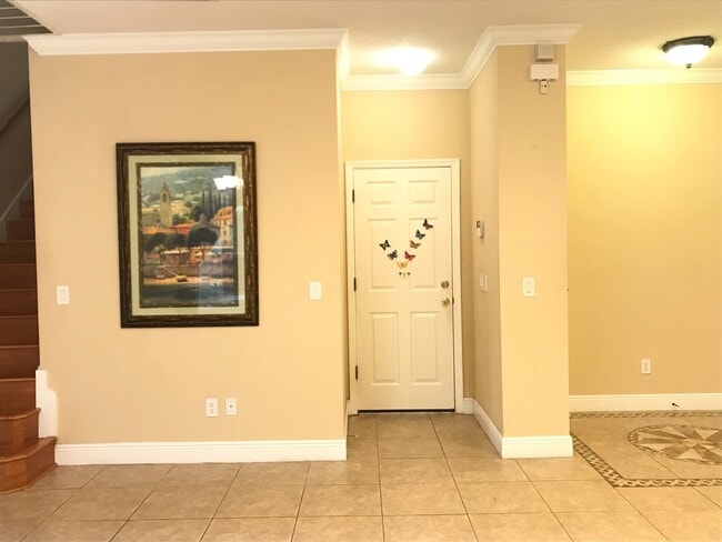 Photo - AMAZING HOME WITH LAKEFRONT VIEW!