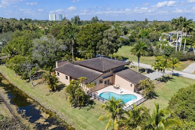 Photo - 11400 NW 19th St